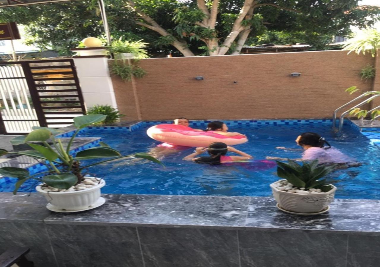 Riverlife Homestay Хойан Экстерьер фото