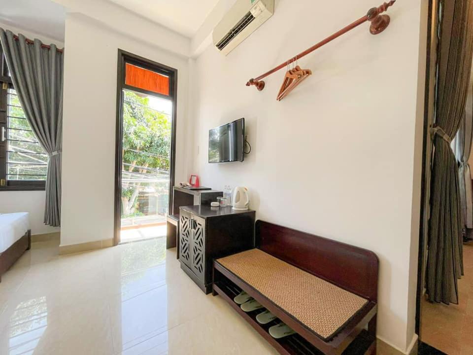 Riverlife Homestay Хойан Экстерьер фото