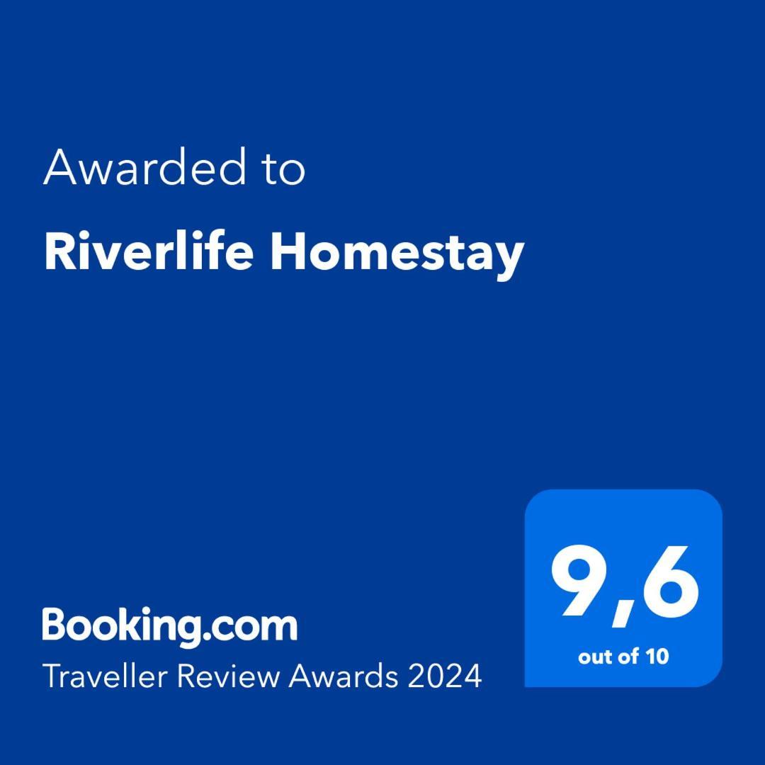 Riverlife Homestay Хойан Экстерьер фото