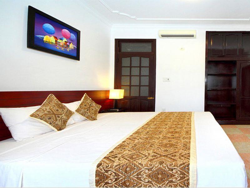 Riverlife Homestay Хойан Экстерьер фото
