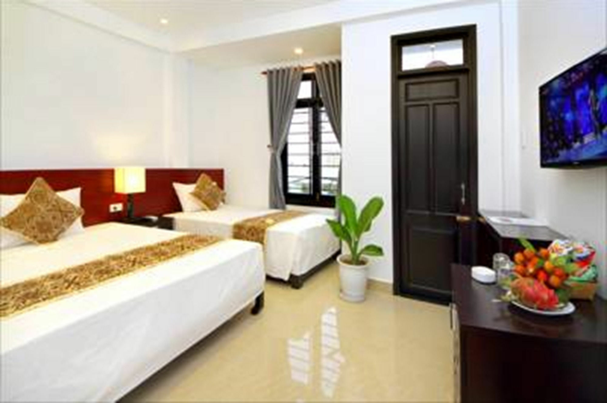 Riverlife Homestay Хойан Экстерьер фото